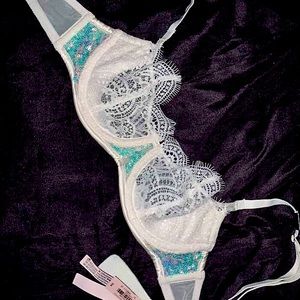 VICTORIA’S SECRET 💋